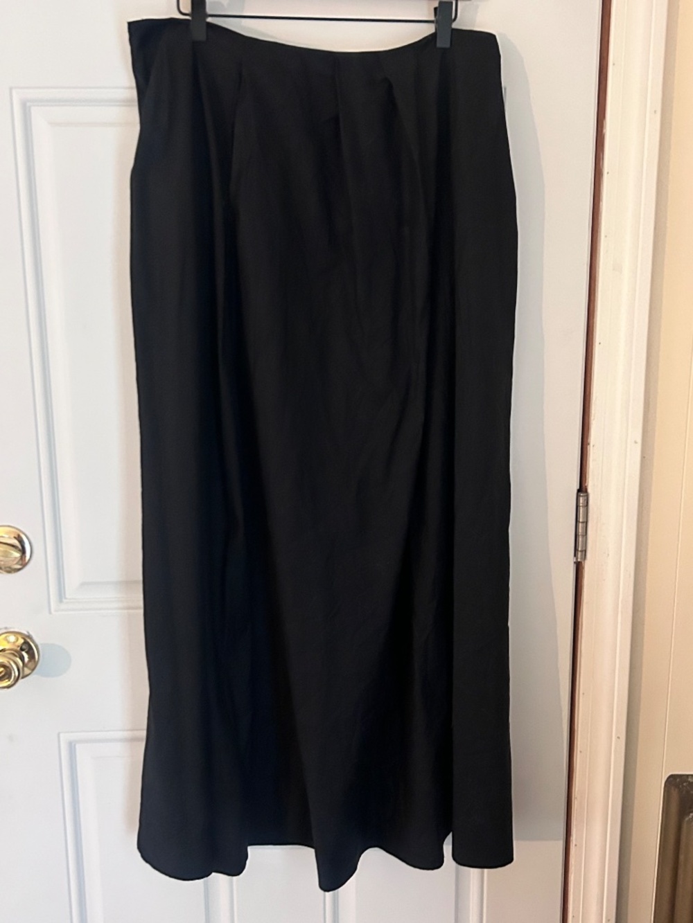 Reformation Lucy Skirt - Picture 2 of 4